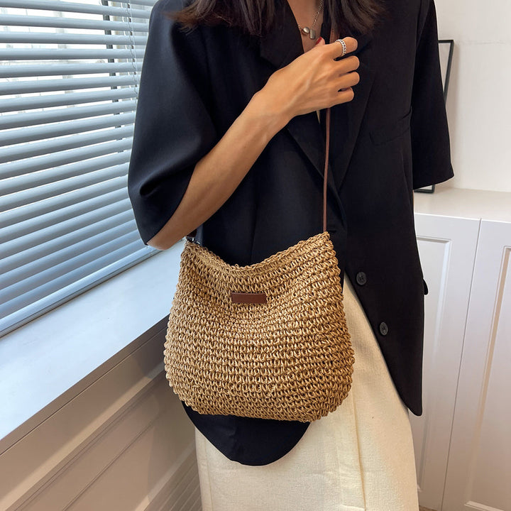 Taren | Women’s Shoulder Bag With Relaxed Style